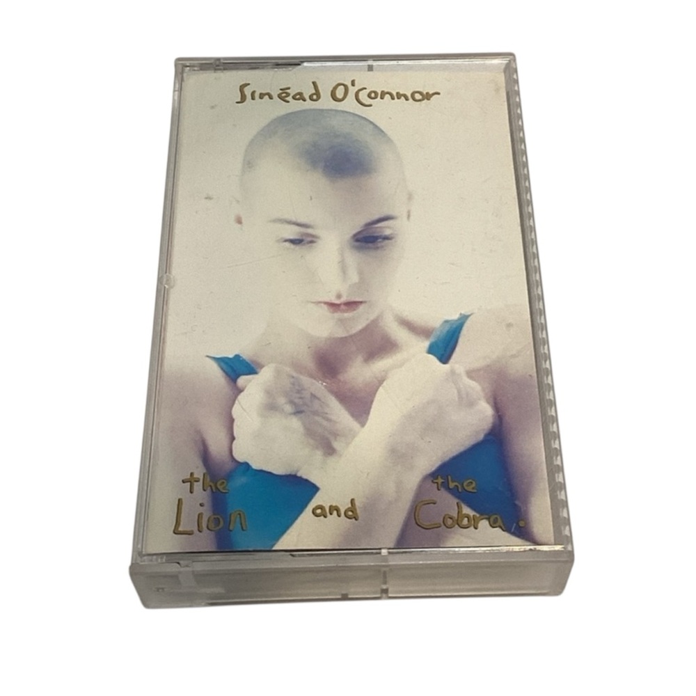 💚 Sinead O’Conner “The Lion and the Cobra” Cassette Tape